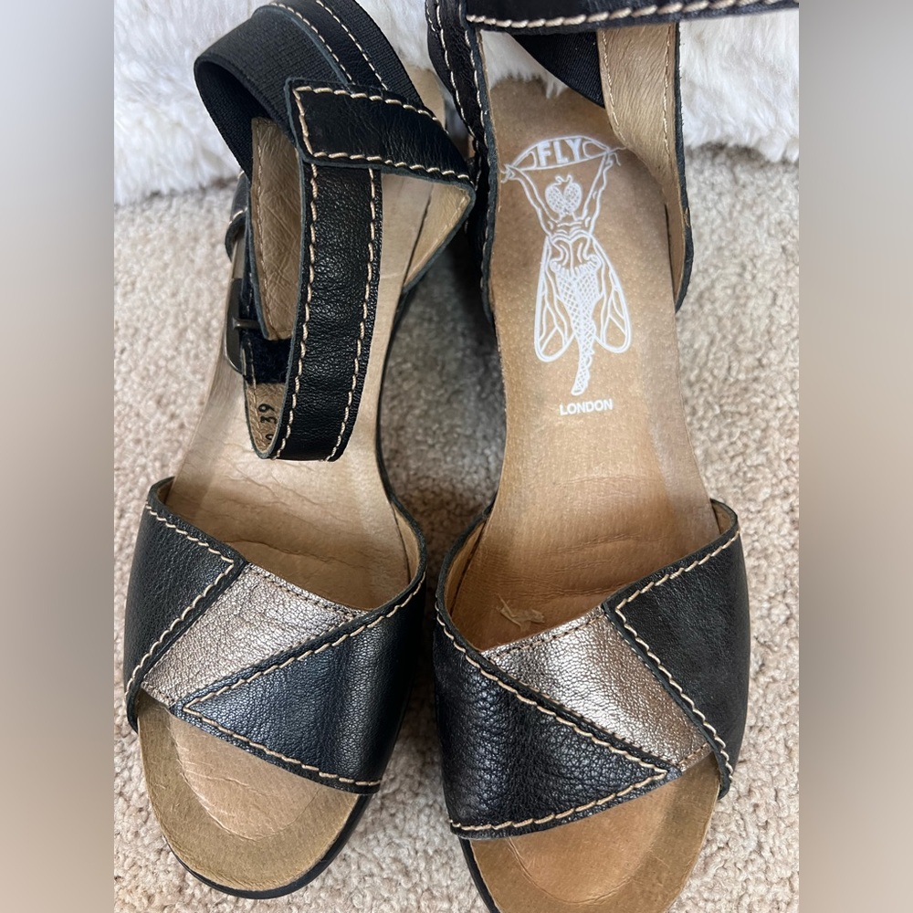 Fly London Black and Silver Women's Sandals Sz 39